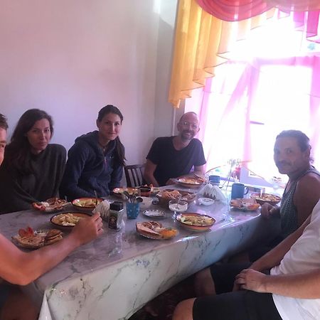 Tong Guesthouse Bermet المظهر الخارجي الصورة