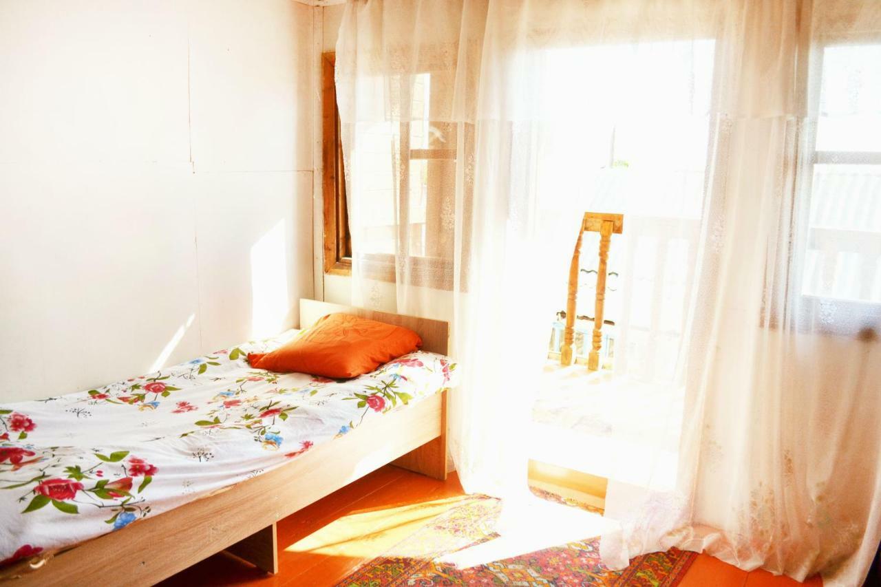 Tong Guesthouse Bermet المظهر الخارجي الصورة