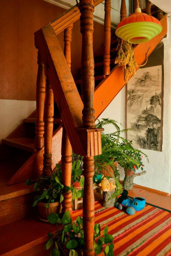 Tong Guesthouse Bermet المظهر الخارجي الصورة