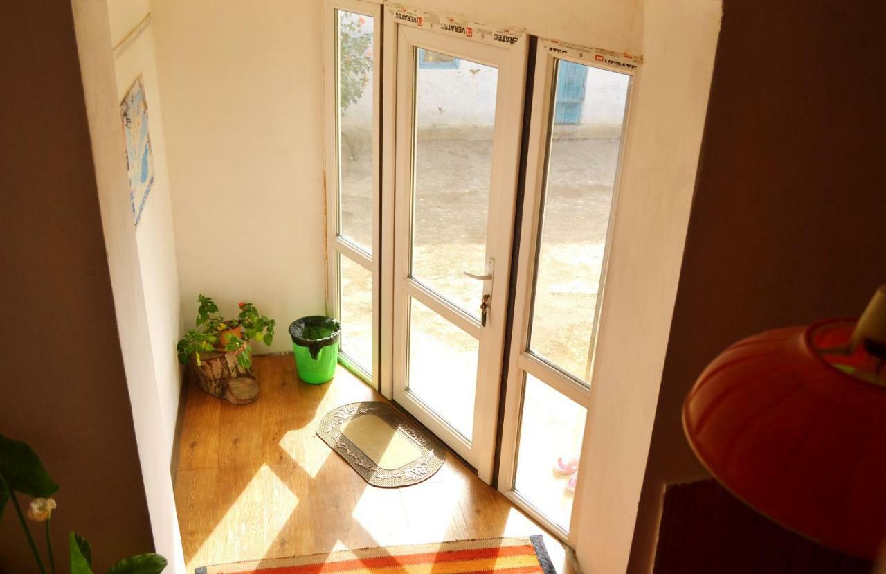 Tong Guesthouse Bermet المظهر الخارجي الصورة