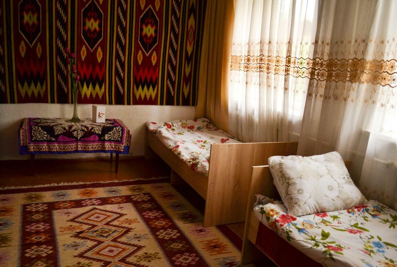 Tong Guesthouse Bermet المظهر الخارجي الصورة